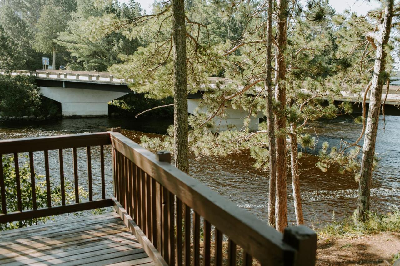 Silver Rapids Lodge & Campground Ely Exteriér fotografie