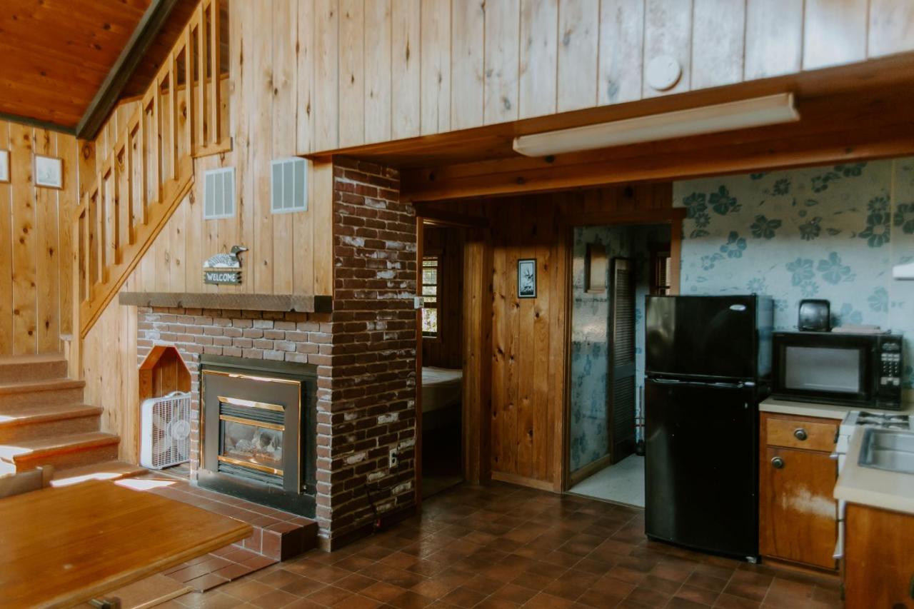 Silver Rapids Lodge & Campground Ely Exteriér fotografie